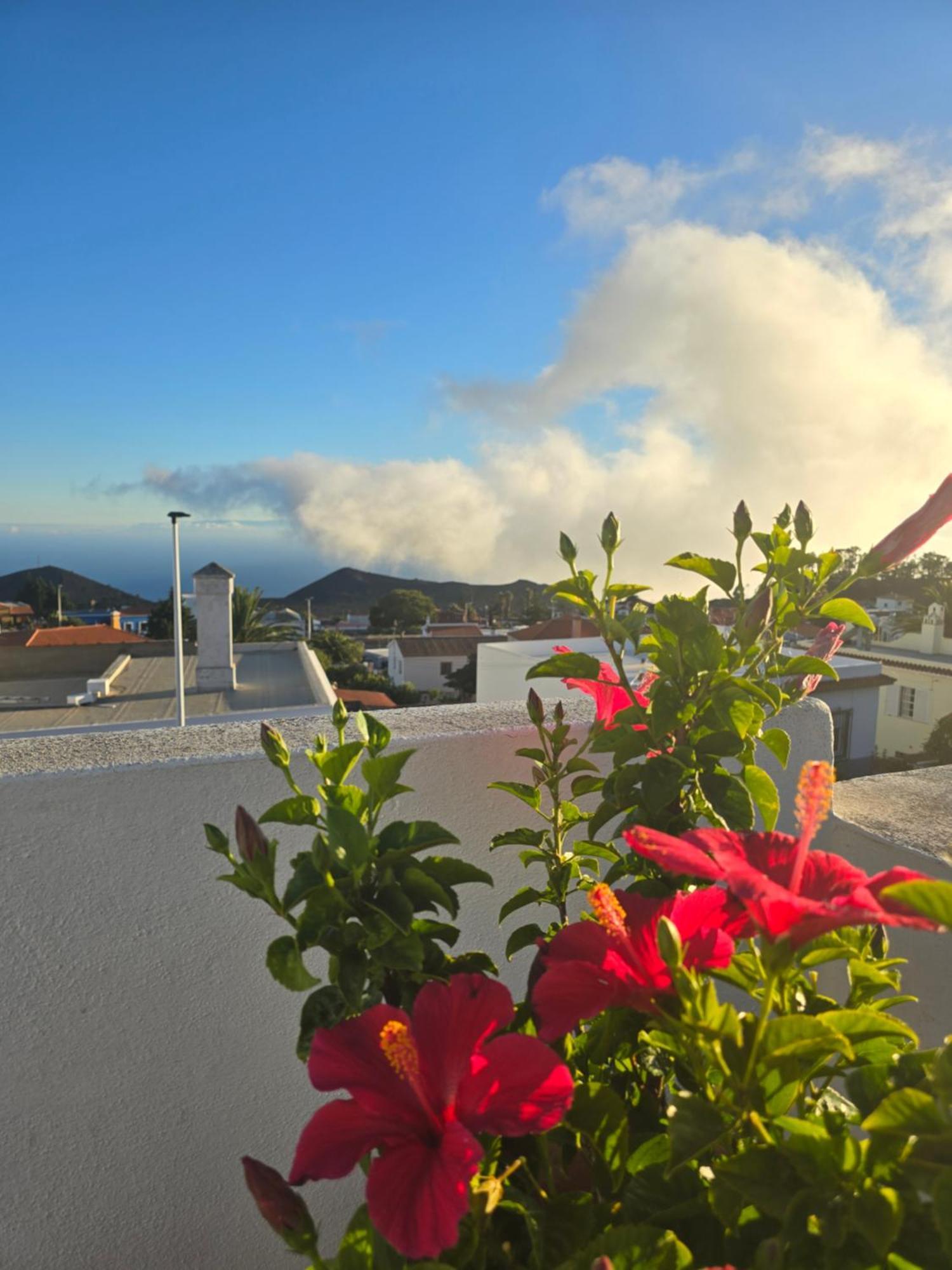 Apartamentos Los Volcanes Fuencaliente de la Palma Exterior photo
